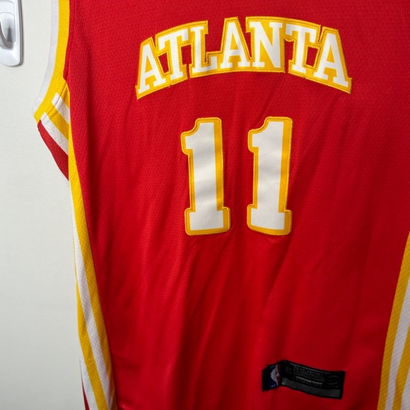 Nike NBA Atlanta Hawks Trae Young Icon Swingman Jersey Size 50 - Picture 3 of 11